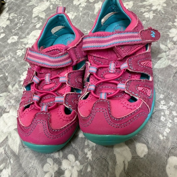 Stride Rite Pink and Teal Kids Sandals - Picture 5 of 9